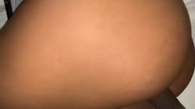 Hintli Genç Babe Yatma Viral Sızıntısı Sırasında Sert Becerdin