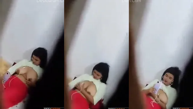 হট বাংলাদেশী মেয়ে নগ্ন ভিডিও কল BF সঙ্গে সেক্স - Steamy ভাইরাল ফাঁস