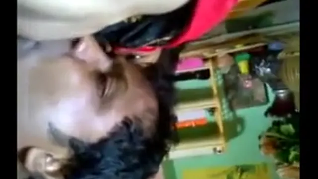 Kız Arkadaşıyla Oda Randevusu Gerçek Desi Seks Videosu - GF Room Date Dhon Chushano Full HD