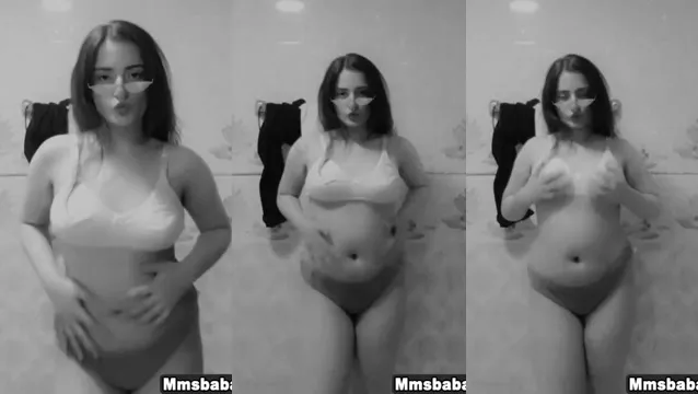 Sexy Desi Girl Big Boobs Play - Hot Bangla Nude Photoshoot MMS