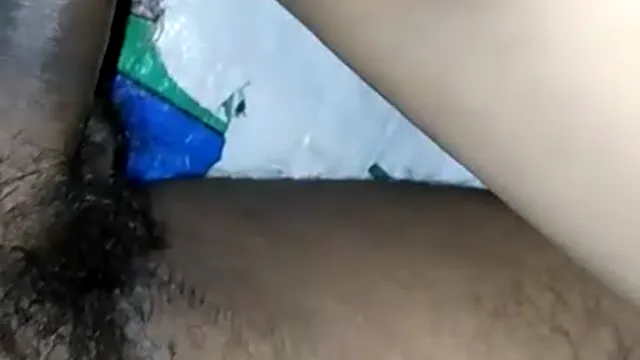 India GF Menunggangi Standing Cock - Aksi Cowgirl POV Panas