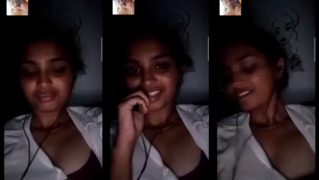 Schattig Desi meisje borsten laten zien op VC - Schattig Desi meisje toont borsten op VC