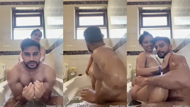 Desi Model Tina pijpbeurt Virale MMS - Hete gelekte buitenseks