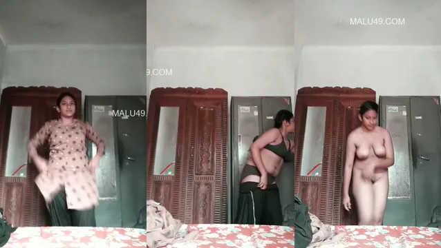 Sexy Mallu GF Showing For Lover - Hot Desi Amateur Tease
