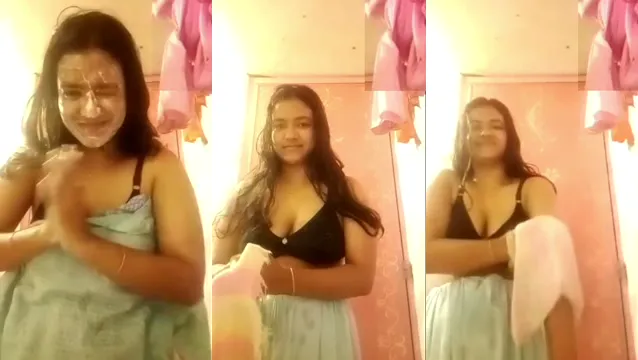 Desi Girl Całuje Nagie Ciało Show - Oglądaj Desi Girl Całuje Nagie Ciało