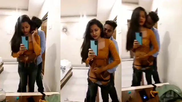 Hot Desi Couple Mirror Foreplay Sex - Indian Lovers Steamy Masti