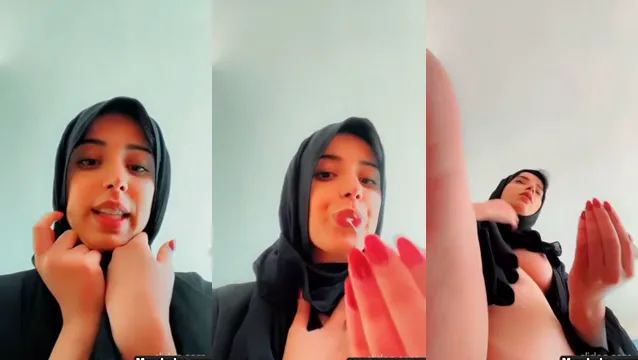Ragazza Desi arrapata mostra il culo e la figa - MMS virale trapelato