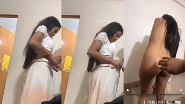 Horny Desi College GF Fucked Hard By Boyfriend - Leaked Viral Video