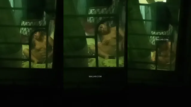 Horny Desi Neighbour Fingering On Video Call - Viral Leaked Bangla Sex