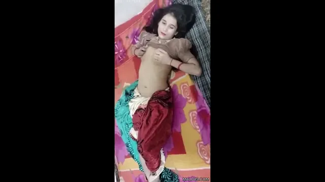 Telugu Ücretli Randi Handjob ve Lanet - Sıcak Telugu Fahişe POV