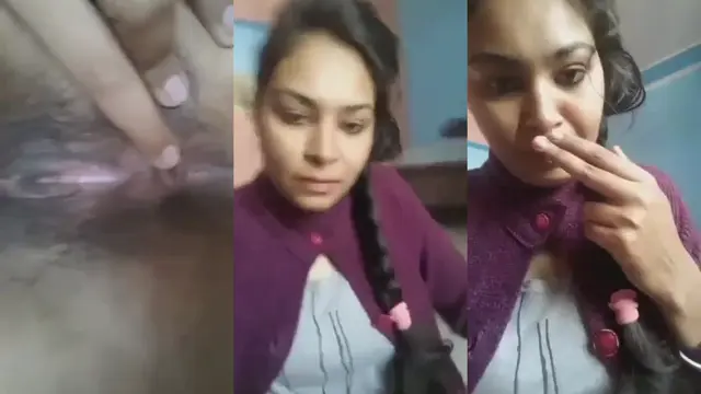 Pussy Smell Fingering - মেয়েটি ফিঙ্গারিং করে ভোদার গন্ধ শুঁকছে