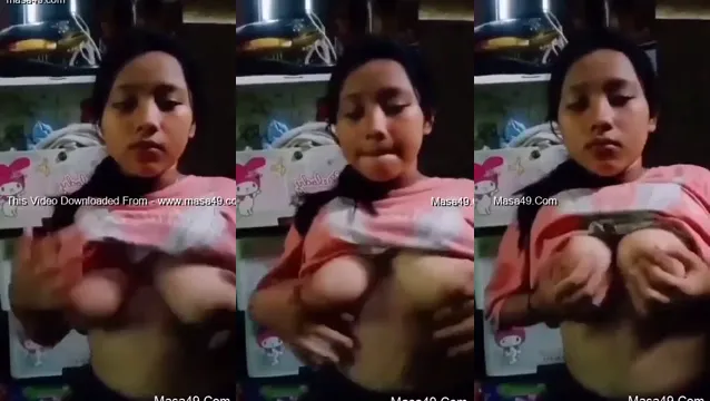 Watch Desi Girl Boob Play Video - Desi Girl s'amuse à jouer aux seins full viral video leaked