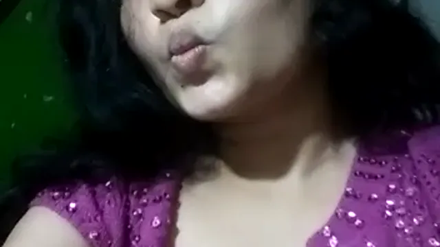 Sıcak Bengalce Babe Boob Tease Striptiz - Bengalce seksi şehvetli BF tease!