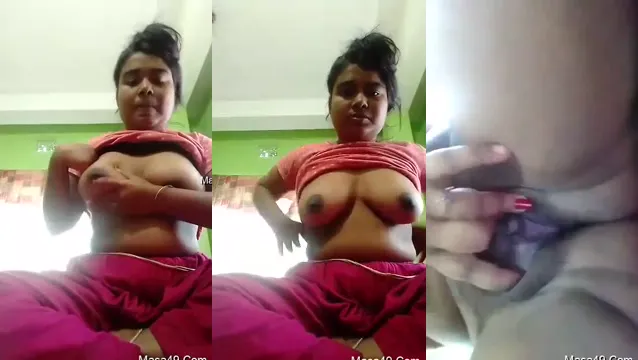 Desi Girl ujawnia piersi - skwiercząca złośliwość na świeżym powietrzu