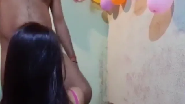Sexo de aniversário de Bhabhi - Devar fode cunhada sacanagem