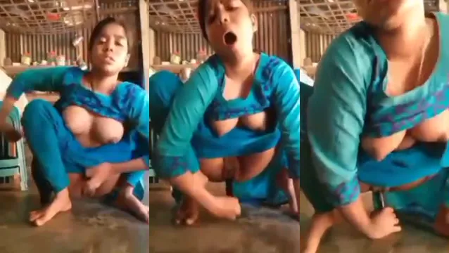 Une fille nue desi baise une chatte serrée avec une torche électrique - Vidéo amateur en chaleur