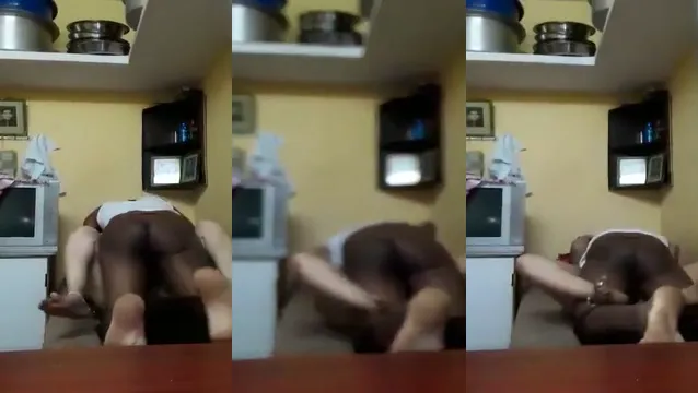 Hint Karısı Misyoner Gece Seks - Saree Karısı Sert Sikiş Yatak Lanet