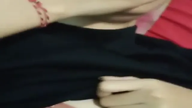 बेस्ट फ्रेंड के साथ ब्रेकअप सेक्स - मिशनरी पोजीशन में भारतीय लड़की की जबरदस्त चुदाई