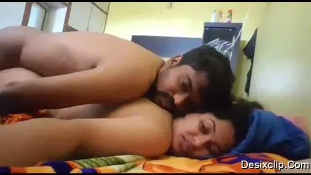 Desi Babe Ass Fucked XXX Video - Sizzling Desi Couple Action!
