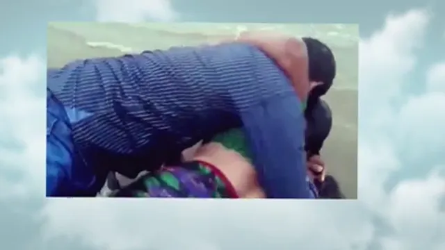 Bangladeşli Anne Halka Açık Seks delisi Vahşi Deniz Seks - Kameraya Yakalandı