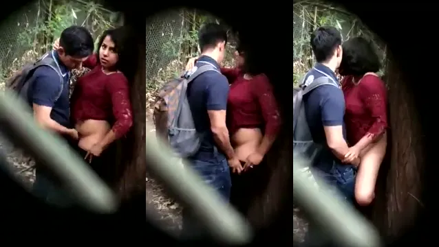 Desi Forest Fingering Viral - Du plaisir avec les doigts chauds caché dans la forêt !