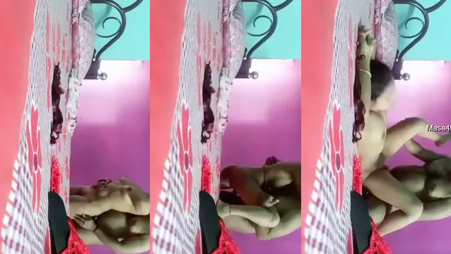 Desi Couple Romance and Hard Fucking - Viral Leaked Video