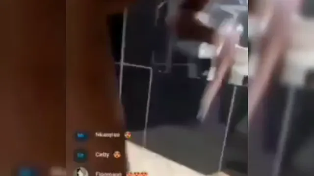 Scopata dal vivo su Snapchat di colore - Ragazza nera virale esposta