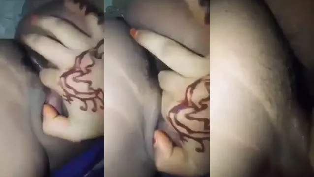 Viral Desi Village Girl Boobs Tight Pussy - গ্রাম ভার্জিনের হট শো 🔥