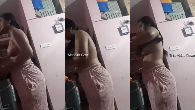 Desi Girl Wearing Sexy Clothes - Hot Amateur Tease Video