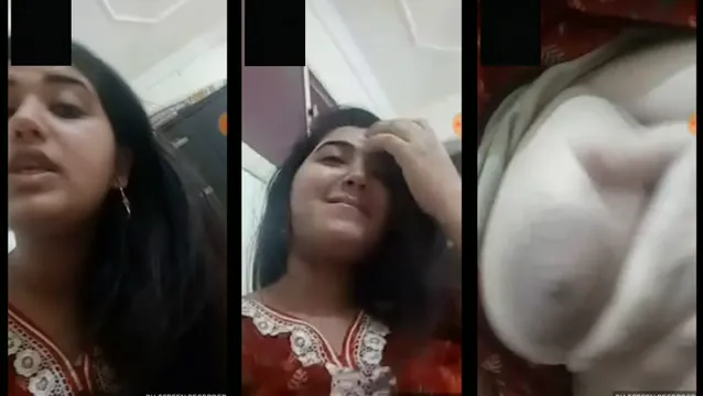 Sexy Desi Girl Shows Boobs On VC - Steamy Live Call Surprise