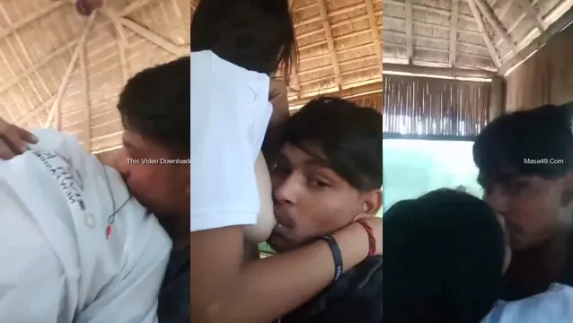 Desi Girl Seins Sucer Par Son Amant - MMS Indien Fuite Chaud