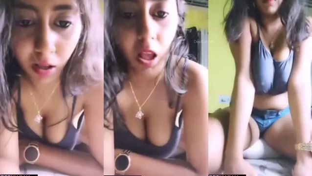 Horny Desi Girl Pillow Ride Live Video Call - Steamy Indian Webcam