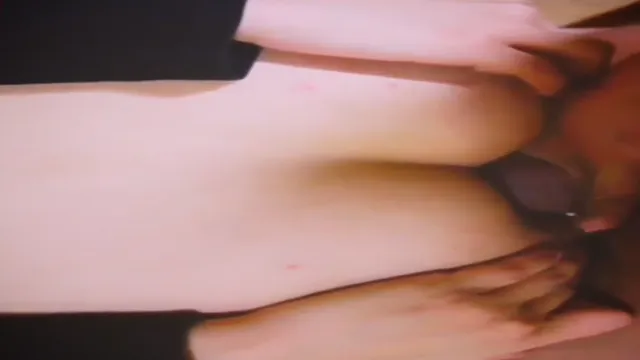 Virgin GF Pertama Kali Doggy Sex - Pacar Air Mata Memek Ketat Di Tempat Tidur