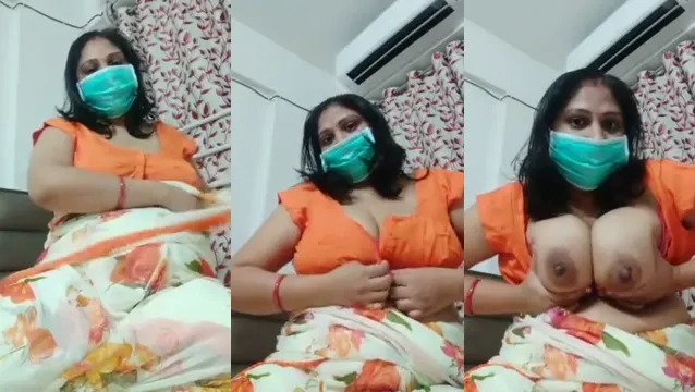 Meenakshi Hindi BF Videos - Hot Lesbian Action & Hardcore Sex!
