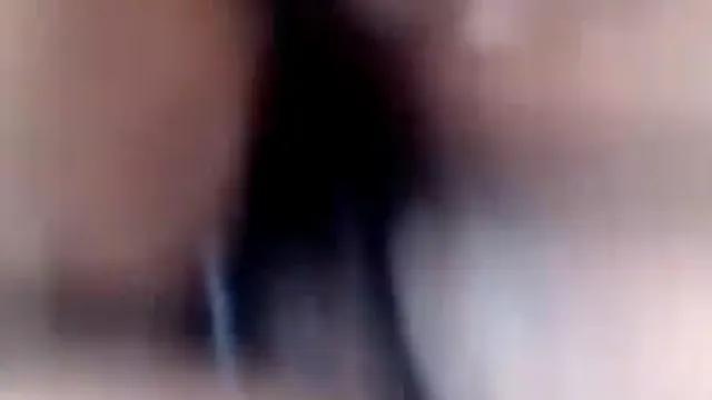 Landmädchen entblößt Muschi beim Sex im Dschungel - Telangana IndianPornDude