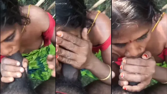 Cheater Aunty Outdoor Blowjob - Hot Desi Public Leaked MMS