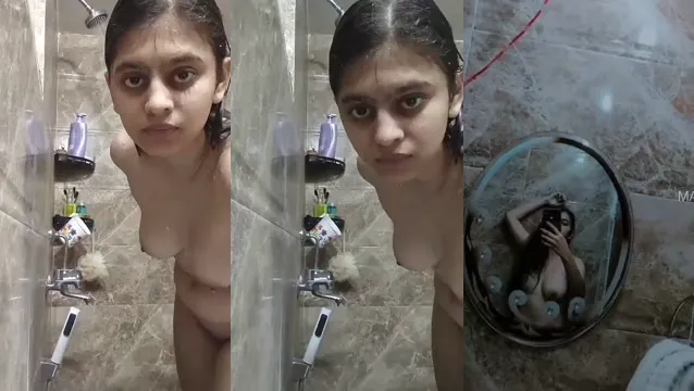 Sexy Indian Girl Bathing Naked - Hot Desi Bathroom Leaked Video