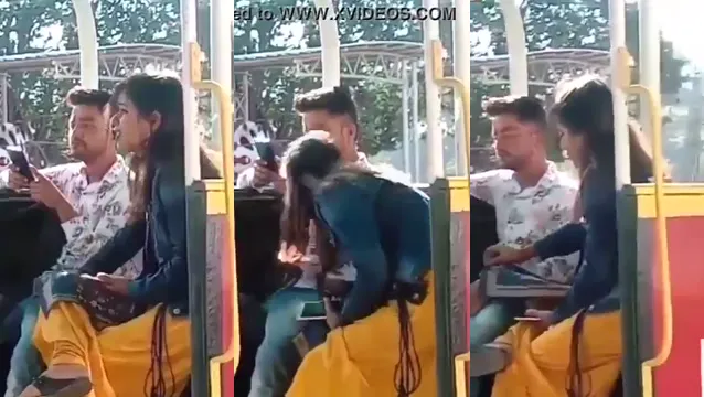 Indian Outdoor Handjob - Desi koppel betrapt op verborgen camera in park