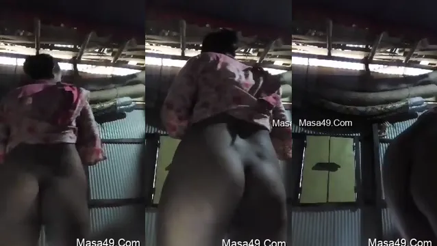 Desi Village Girl Ass Show - Podívejte se na zadek vesnické dívky