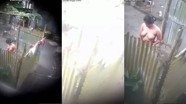 Watch Desi Vlg Girl Outdoor Bathing - Steamy Viral Video Capture full viral video leaked