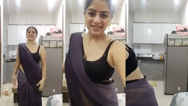 Indian Aunty Vandhana 2 - Steamy Outdoor Public Sex Adventure