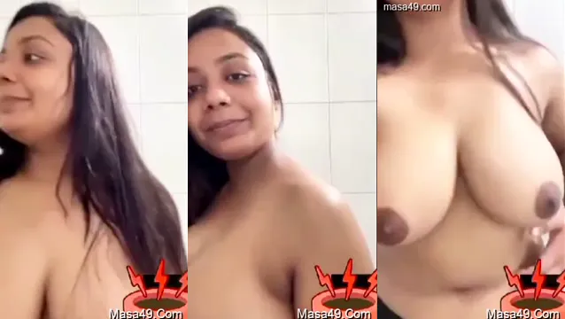 Se revela el cuerpo desnudo de una chica desi - Video filtrado impactante