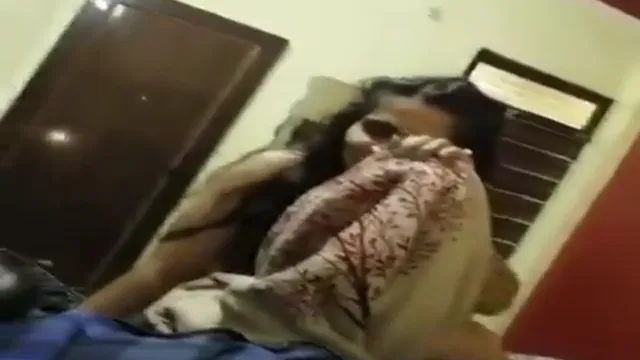 Punjabi Kudi Köpek Stili BF Tarafından Becerdin - Desi GF Yüksek Sesle İnleme