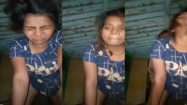 Desi Girlfriend Doggystyle Sex avec Hindi Audio - Jaanu Painful Moaning