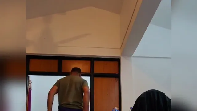 Hot Desi Wife Shamy Laura Seduces Homestay Owner - Leaked PPV Dare Video