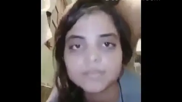 Hot Pakistani College Girl Sidra CFNM Bedroom Tease - Viral Desi Leaked