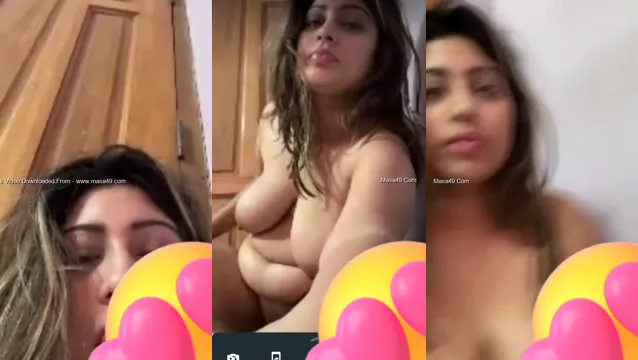 Hot Desi Girl Boobs Pussy VC Show - Viral MMS Leaked