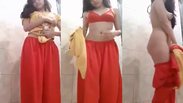 Bengali 19yo College Teen Topless In Bathroom - Hot Desi MMS Leak