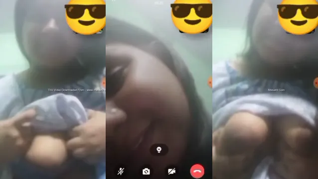 Une fille sexy desi montre de gros seins - Vidéo de taquine amateur chaude