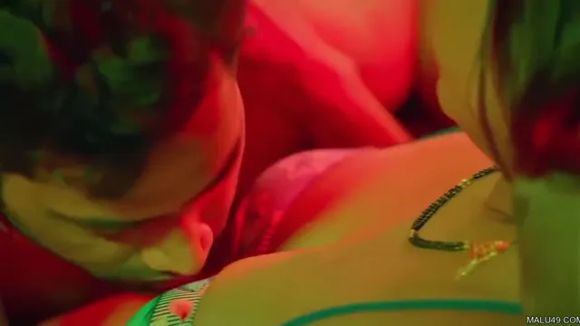 Velká prsa Teta Hardcore Bedroom Fuck - Divoká XXX akce